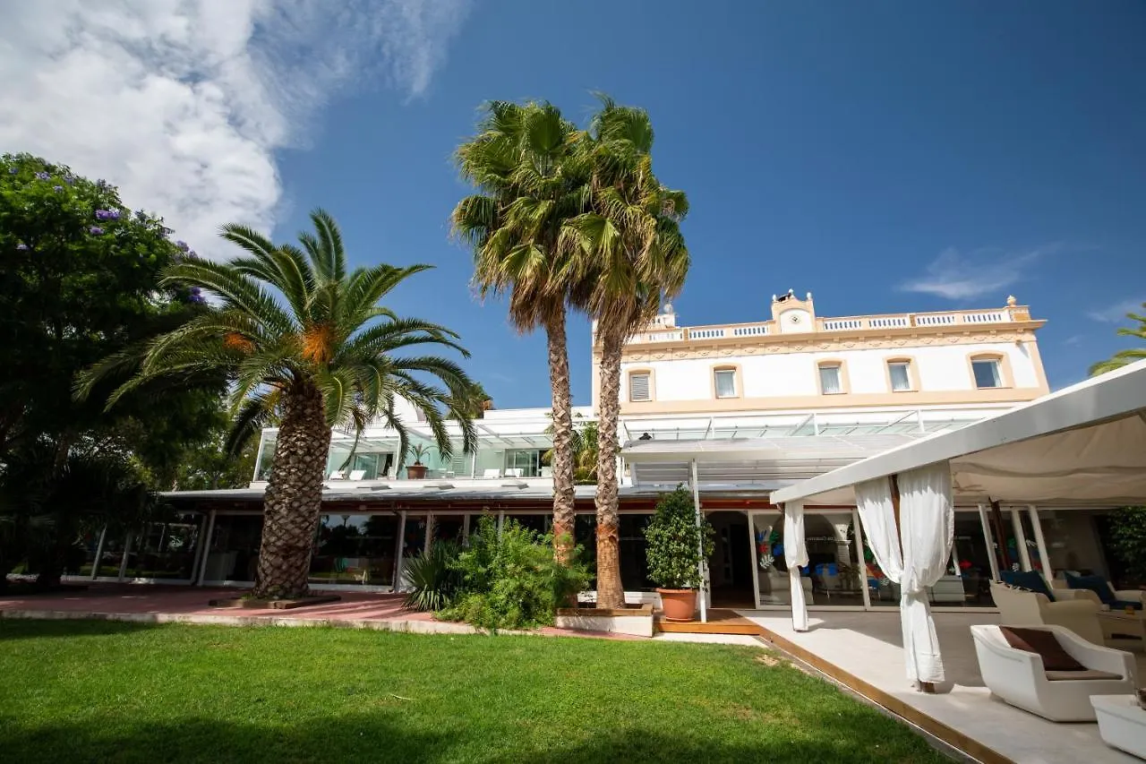 Hotel Tancat De Codorniu Les Cases d'Alcanar 4*,
